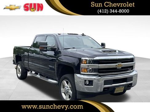 Used 2019 Chevrolet Silverado 2500 LT w/ LT Convenience Package AWD/4WD image 1