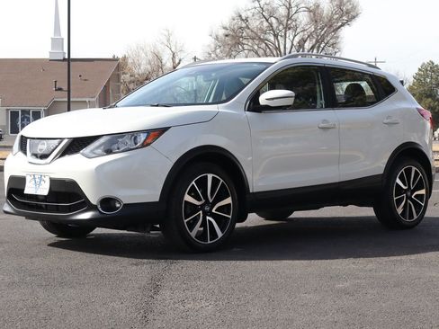 Used 2017 Nissan Rogue Sport SL w/ SL Premium Package image 11