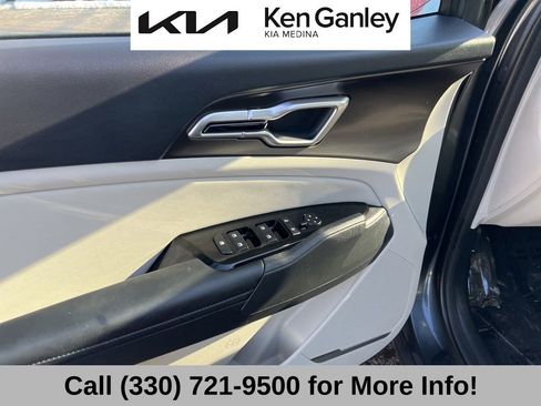 Certified 2025 Kia Sportage EX w/ Premium Package image 27