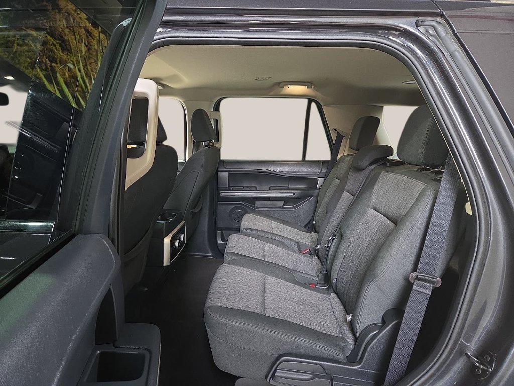 Used 2022 Ford Expedition XLT AWD/4WD image 13