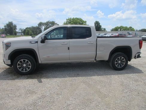 New 2026 GMC Sierra 1500 AT4 w/ AT4 Premium Package AWD/4WD image 9