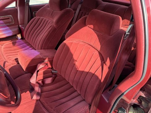 Used 1992 Buick Roadmaster Sedan image 13