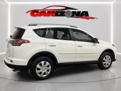 Used 2016 Toyota RAV4 LE image 9
