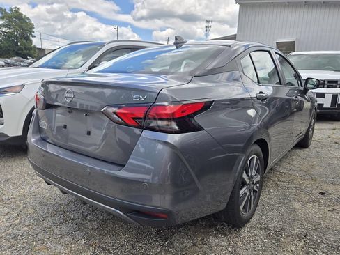 Used 2023 Nissan Versa SV FWD image 2