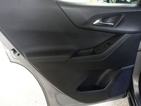 Used 2025 Chevrolet Equinox LT FWD image 18