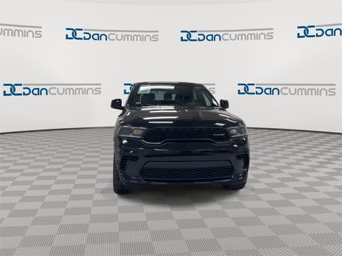 Used 2023 Dodge Durango GT image 3