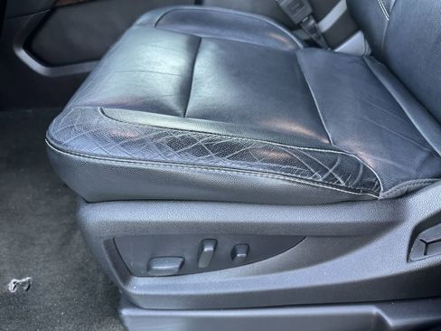 Used 2017 Chevrolet Tahoe LT image 18