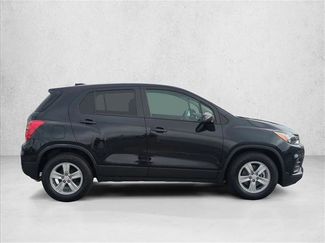 Used 2022 Chevrolet Trax LS w/ Tint and Cruise Package video 4