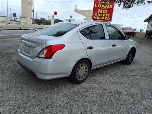 Used 2015 Nissan Versa S FWD image 21