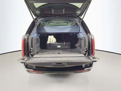 New 2026 Land Rover Range Rover SV image 29