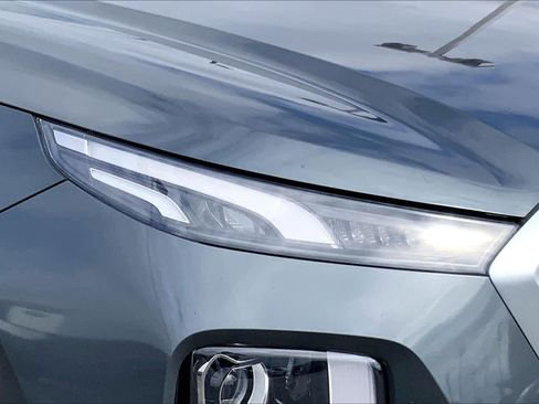 Used 2021 Hyundai Palisade Limited w/ Winter Package image 25