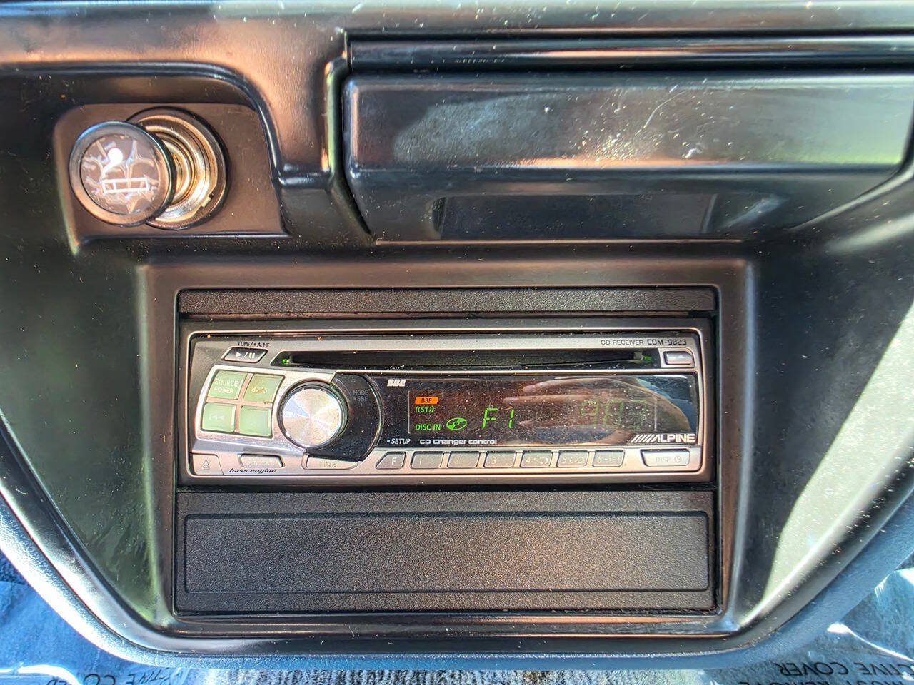 Used 1995 Nissan Pickup XE RWD image 31