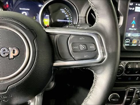 Used 2021 Jeep Wrangler Unlimited Sahara w/ Cold Weather Group AWD/4WD image 11