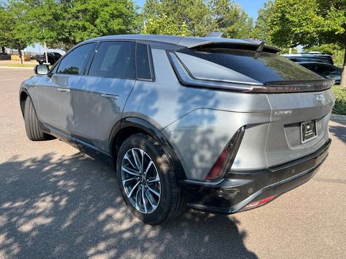 Used 2024 Cadillac Lyriq Sport AWD/4WD image 4