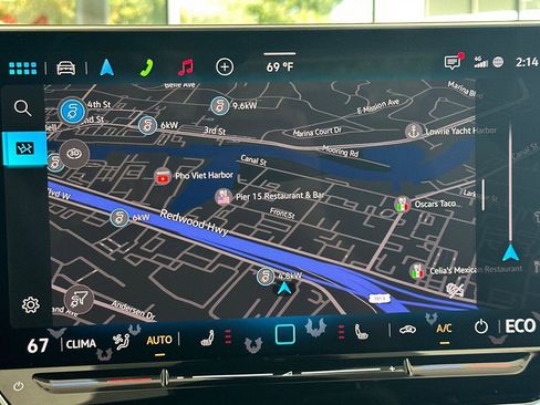 New 2025 Volkswagen ID.4 Pro image 18