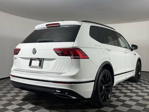 Used 2020 Volkswagen Tiguan SE R-Line image 7