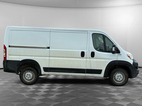 Used 2025 RAM ProMaster 2500 w/ Convenience Group FWD image 6