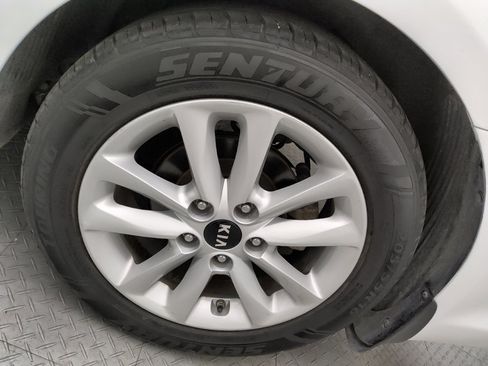 Used 2017 Kia Forte LX w/ LX Popular Package FWD image 31