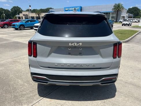Used 2022 Kia Sorento SX FWD image 5