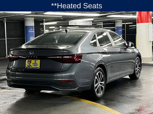 Used 2025 Volkswagen Jetta Sport FWD image 3