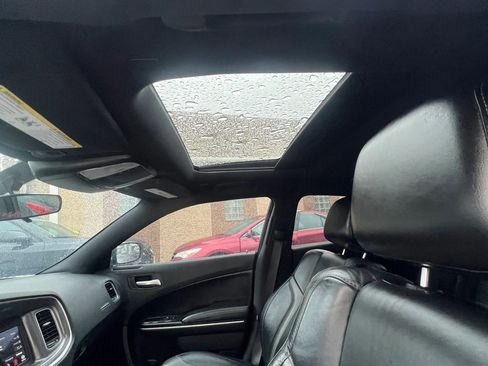 Used 2020 Dodge Charger SXT w/ Leather Interior Group RWD image 26