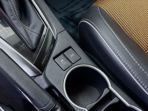 Used 2014 Toyota Corolla L image 31