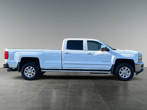 Used 2015 Chevrolet Silverado 2500 LTZ w/ Duramax Plus Package AWD/4WD image 11