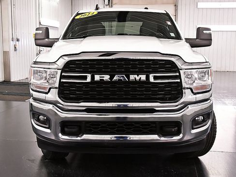 Used 2024 RAM 2500 Big Horn image 2