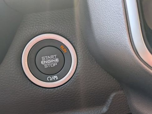 New 2026 RAM 1500 4x4 Crew Cab image 21