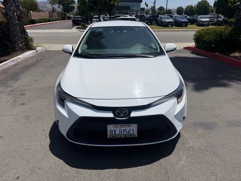 Used 2021 Toyota Corolla L FWD image 3