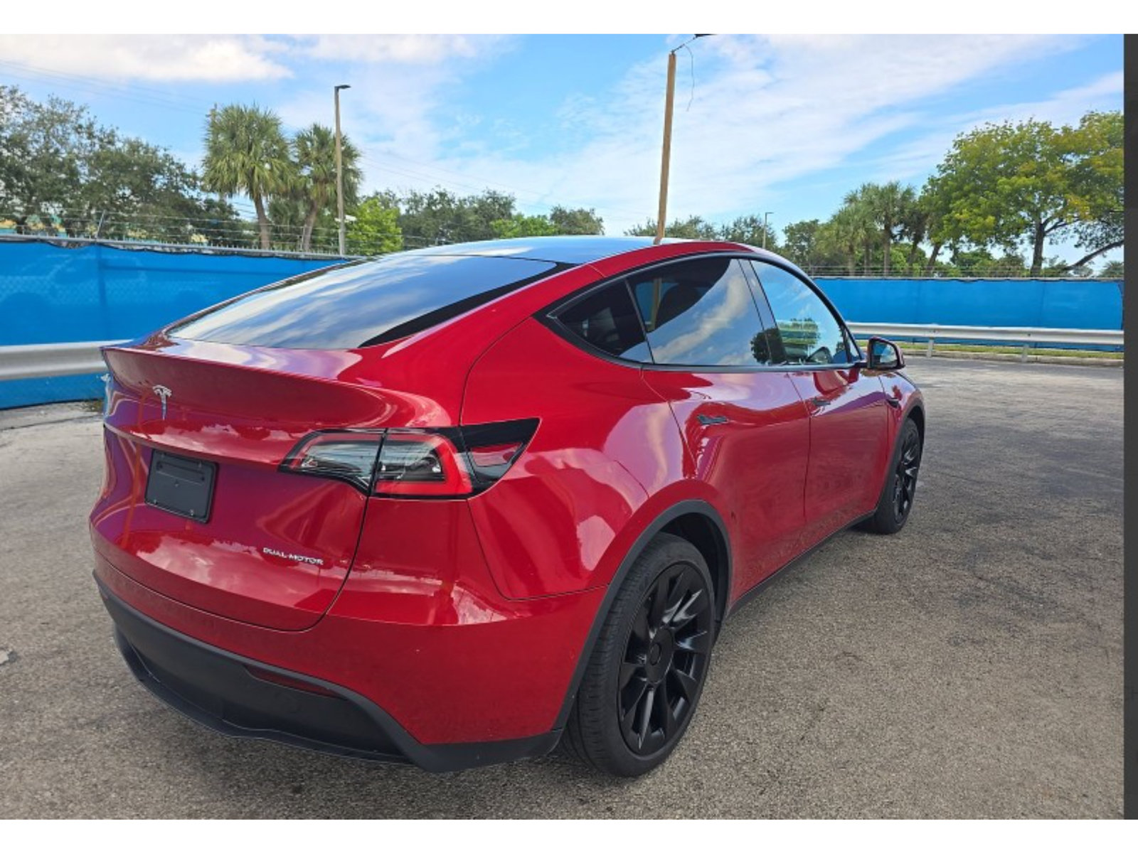 Used 2020 Tesla Model Y Long Range AWD/4WD image 3