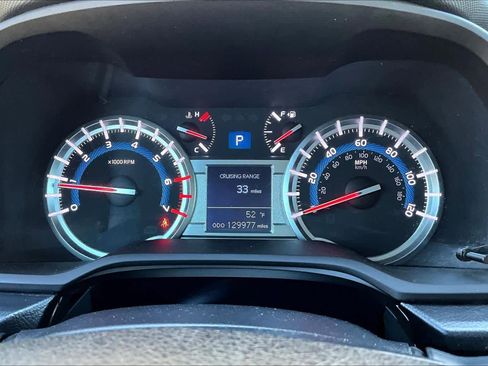 Used 2016 Toyota 4Runner SR5 AWD/4WD image 26