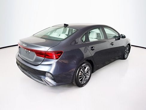 Used 2023 Kia Forte LXS FWD image 5