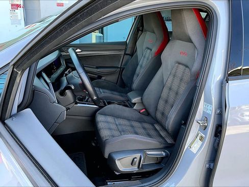 Used 2024 Volkswagen GTI SE w/ MDO Package image 10