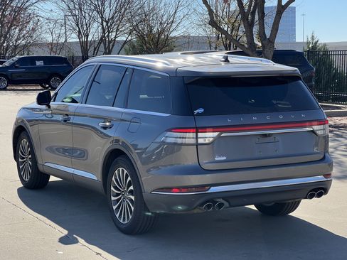 Used 2022 Lincoln Aviator Reserve w/ Elements Package Plus image 7