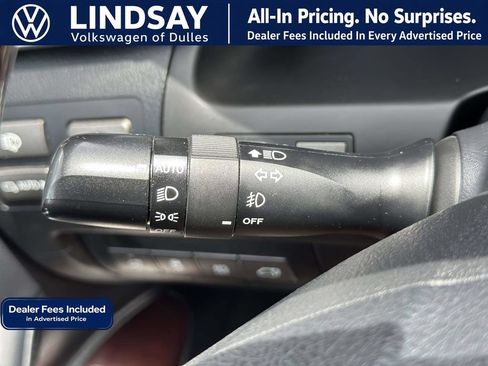 Used 2013 Lexus LX 570 4WD w/ Luxury Pkg image 24