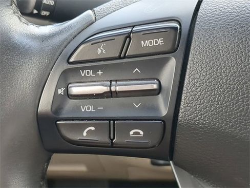Used 2020 Hyundai Elantra Value Edition image 23