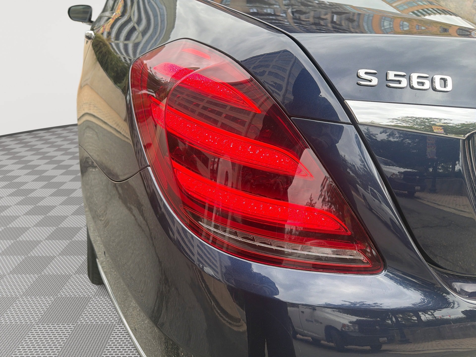 Used 2020 Mercedes-Benz S 560 4MATIC Sedan image 40