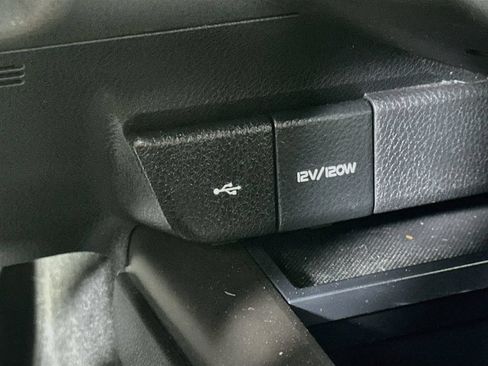 Used 2022 Toyota Camry LE FWD image 31