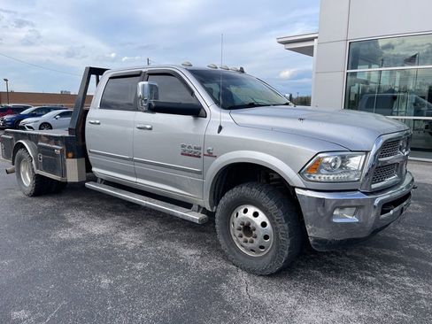 Used 2014 RAM 3500 Laramie image 2