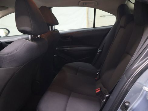Used 2022 Toyota Corolla LE image 14