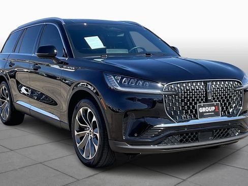 Used 2025 Lincoln Aviator Reserve image 3