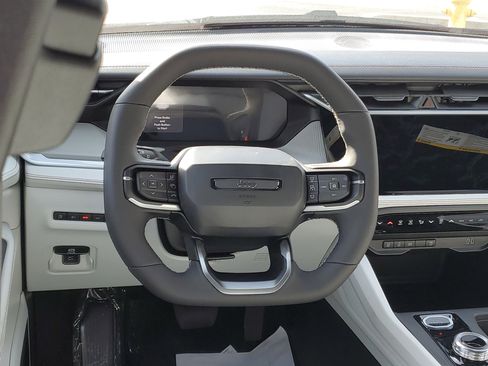 New 2026 Jeep Cherokee Limited image 12