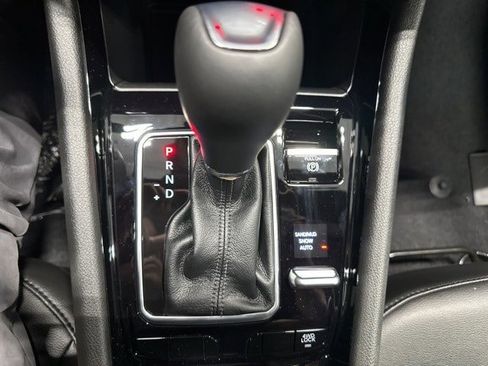 New 2025 Jeep Compass Limited w/ Sun & Sound Group image 23