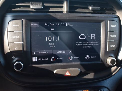 Used 2023 Kia Soul LX w/ LX Technology Package image 28