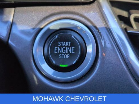 Used 2024 Chevrolet Trax ACTIV w/ Sunroof Package FWD image 17