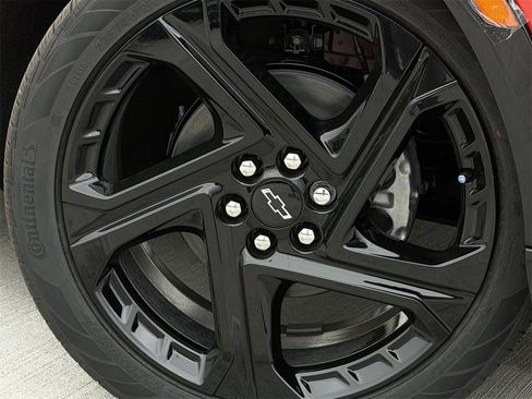 New 2026 Chevrolet Equinox EV RS image 9