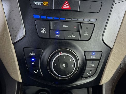 Used 2017 Hyundai Santa Fe Sport FWD image 22