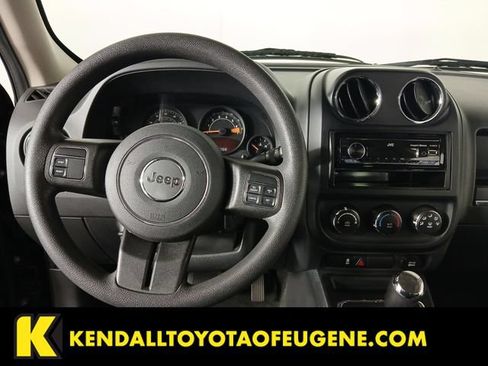 Used 2016 Jeep Patriot Sport w/ Power Value Group FWD image 9