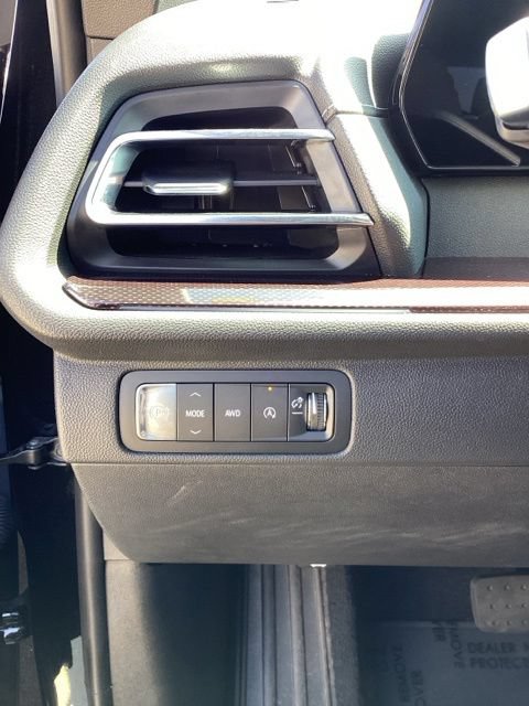 Used 2026 Chevrolet Traverse Z71 AWD/4WD image 12
